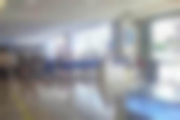 汕头爱尔眼科医院候诊区